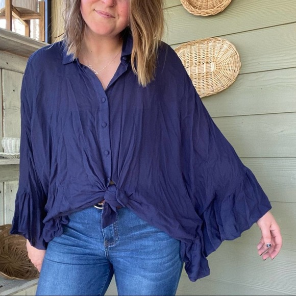 Altar’d State navy blue ruffle poncho top - Picture 5 of 8